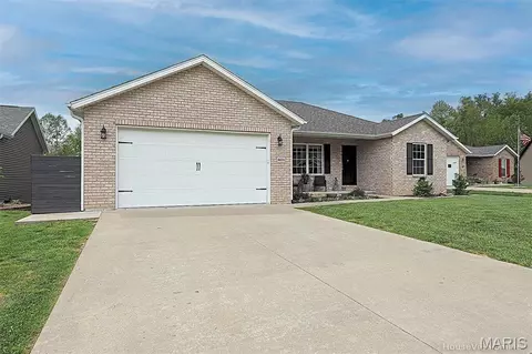 401 Tradition Dr, Cape Girardeau, MO 63701