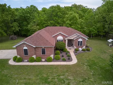 60 Lake Lawrence Ln, Troy, MO 63379