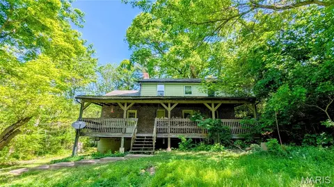 400 Brookside Dr, Caseyville, IL 62232