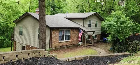 41 Highwood Rd, Belleville, IL 62223