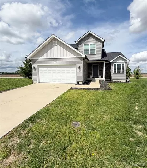1228 Lear Ln, Mascoutah, IL 62258
