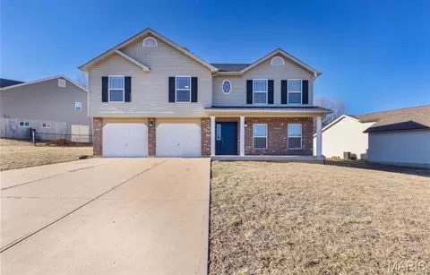 457 Pevely Heights Dr, Pevely, MO 63070