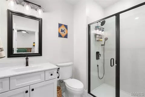 Bath - 7705 Antioch Rd, Gerald, MO 63037 photo 6 of 6