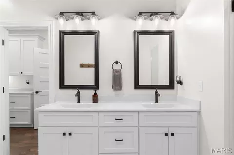 Bath - 7705 Antioch Rd, Gerald, MO 63037 photo 2 of 6