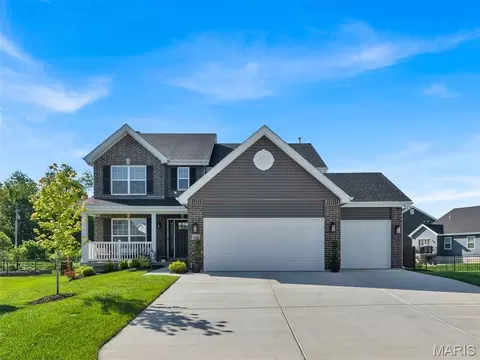 936 Little Fieldstone Ct, Wentzville, MO 63385