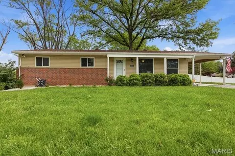 1340 Craig Rd, Saint Louis, MO 63146