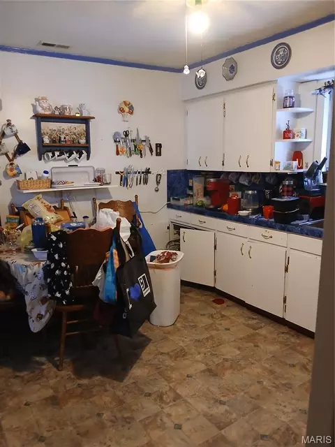 Kitchen - 901 Maple St, Doniphan, MO 63935 photo 3 of 5