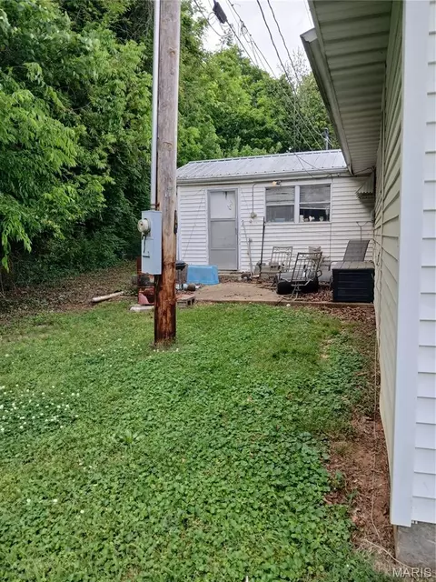 Exterior - 901 Maple St, Doniphan, MO 63935 photo 2 of 5