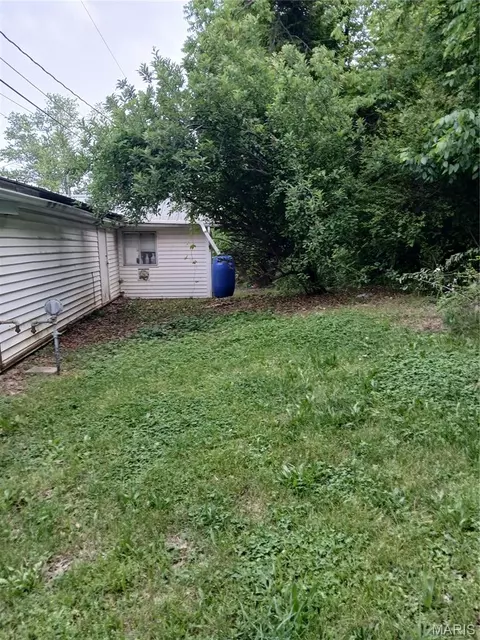 Exterior - 901 Maple St, Doniphan, MO 63935 photo 5 of 5