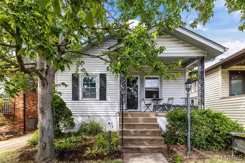 5627 Nottingham Ave, Saint Louis, MO 63109