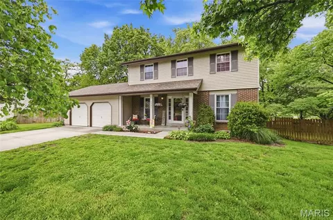 1521 Ticonderoga Dr, Saint Peters, MO 63376