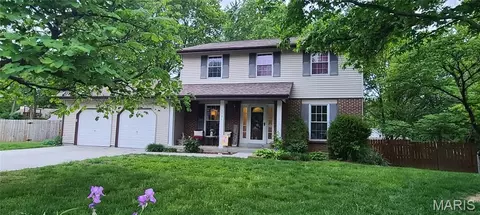 1521 Ticonderoga Dr, Saint Peters, MO 63376