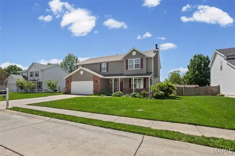 Exterior - 343 Moultrie Ln, O'fallon, IL 62269 photo 3 of 11