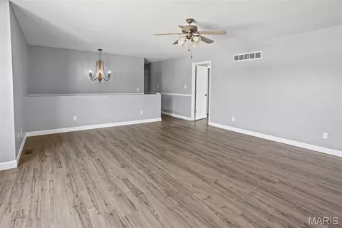 Living - 343 Moultrie Ln, O'fallon, IL 62269 photo 11 of 17