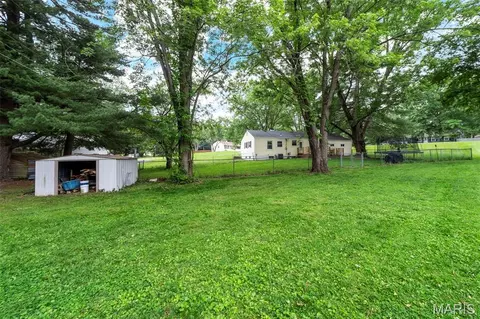 Exterior - 457 Vail Ct, Ballwin, MO 63021 photo 3 of 7