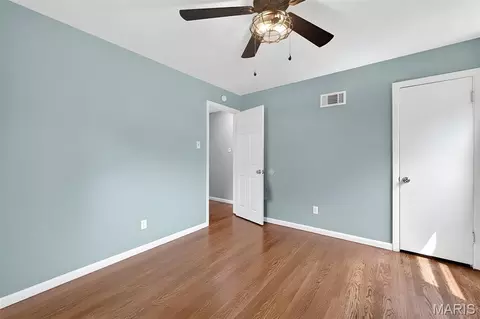 Bedroom - 457 Vail Ct, Ballwin, MO 63021 photo 2 of 8