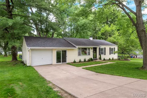 Exterior - 457 Vail Ct, Ballwin, MO 63021 photo 7 of 7
