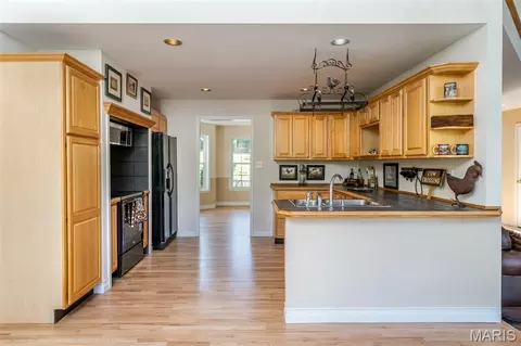 Kitchen - 327 Hickory Spring Ln, Union, MO 63084 photo 2 of 4