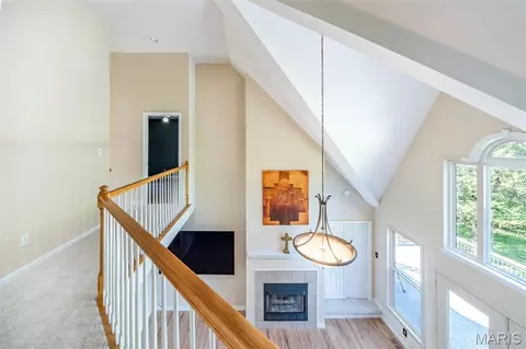Entry Way - 327 Hickory Spring Ln, Union, MO 63084 photo 3 of 4