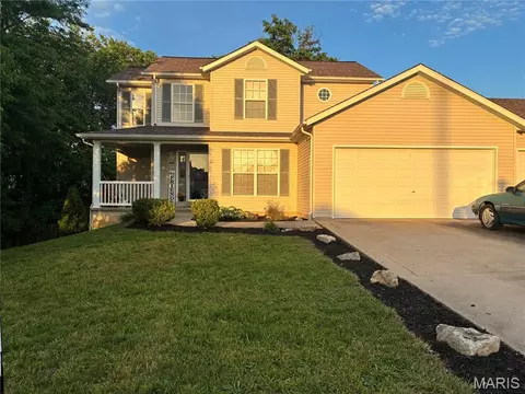 1441 Sleepy Hollow Dr, Troy, MO 63379