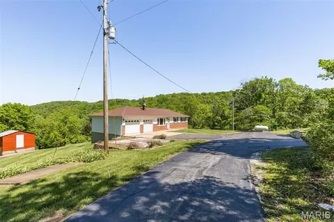 Exterior - 6525 Antire Rd, High Ridge, MO 63049 photo 8 of 16