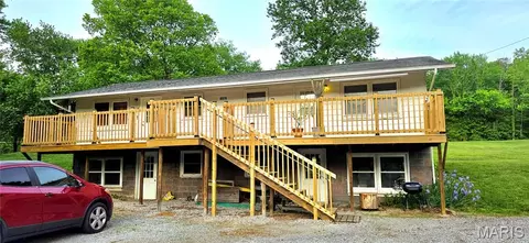 6976 Hayton School Rd, Carbondale, IL 62902