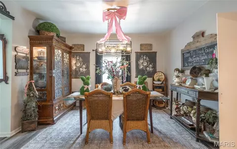 Dining - 11985 3rd St, Jerome, MO 65529 photo 1 of 3