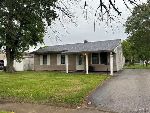 2428 Sunbury Ave, Granite City, IL 62040