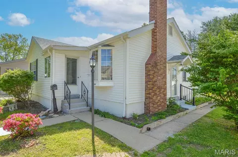 Other - 109 E Jefferson St, O'fallon, IL 62269 photo 2 of 9