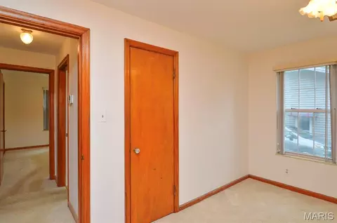Bedroom - 109 E Jefferson St, O'fallon, IL 62269 photo 4 of 4