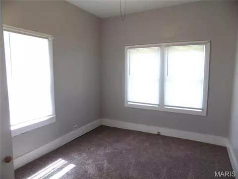 Bedroom - 208 N Walnut St, Rolla, MO 65401 photo 3 of 4