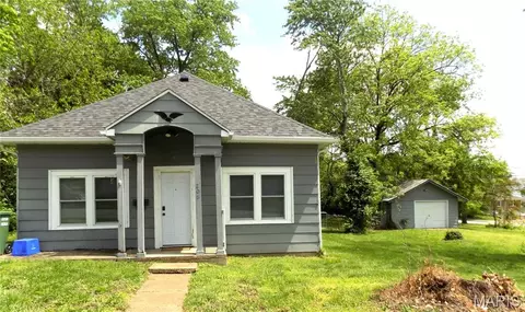 Exterior - 208 N Walnut St, Rolla, MO 65401 photo 7 of 7