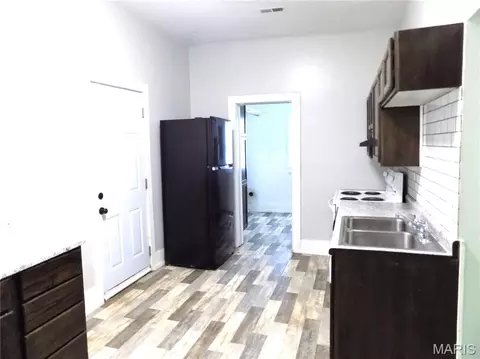 Kitchen - 208 N Walnut St, Rolla, MO 65401 photo 2 of 2