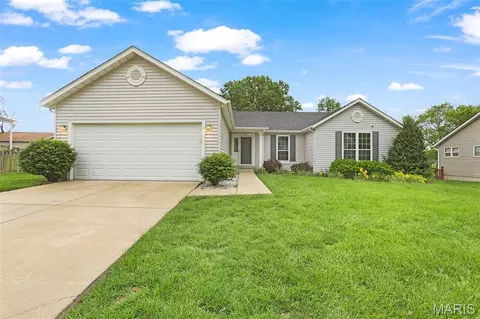 7313 Thorn Hill Dr, O'fallon, MO 63368
