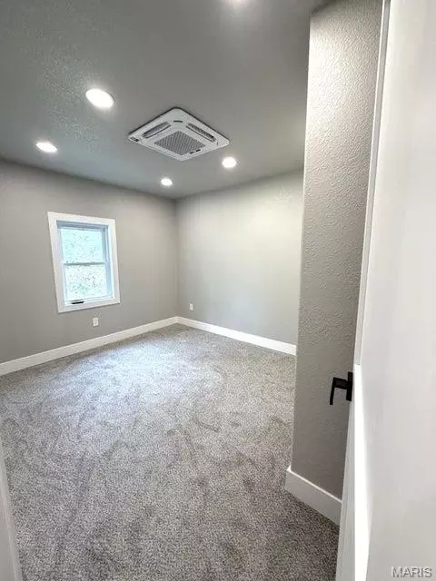 Other - 910 N Ash St, Mountain View, MO 65548 photo 2 of 7