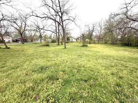 410 E 3rd St, Mountain View, MO 65548 photo 4