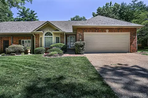 3 Pine Hollow Ct, Edwardsville, IL 62025