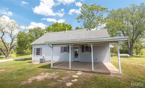 Exterior - 1560 Hinson Ln, Saint Clair, MO 63077 photo 10 of 17