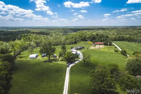 1560 Hinson Ln, Saint Clair, MO 63077