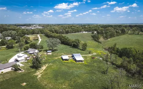 View/Area - 1560 Hinson Ln, Saint Clair, MO 63077 photo 2 of 3