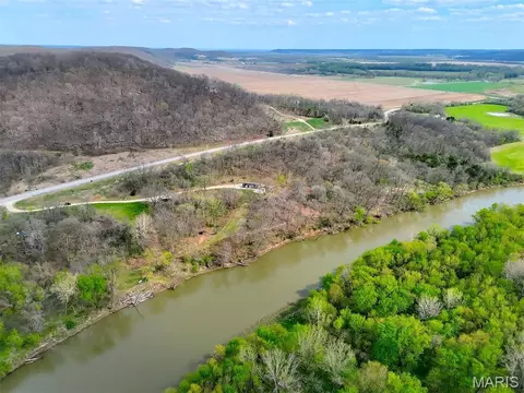 4078 Highway 79, Louisiana, MO 63353