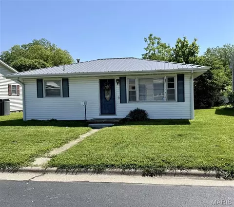 406 Madison St, Red Bud, IL 62278