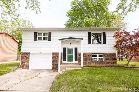 504 Joseph Dr, Fairview Heights, IL 62208