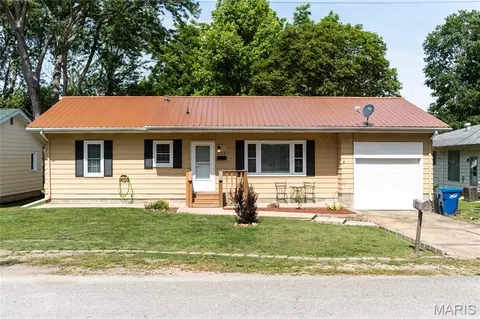 803 S Oak St, Salem, MO 65560