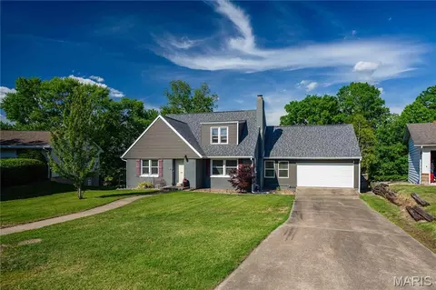 24 Camellia Dr, Cape Girardeau, MO 63703