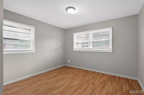 Bedroom - 236 Forestwood Dr, Saint Louis, MO 63135 photo 4 of 7