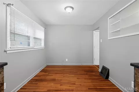 Living - 236 Forestwood Dr, Saint Louis, MO 63135 photo 5 of 5