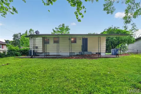 Exterior - 236 Forestwood Dr, Saint Louis, MO 63135 photo 6 of 6