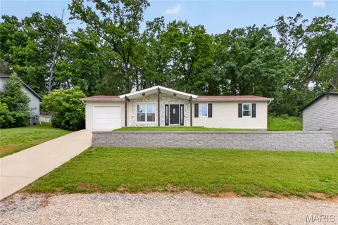 2013 Waybridge Ln, Fenton, MO 63026