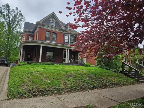 1634 Vermont St, Quincy, IL 62301